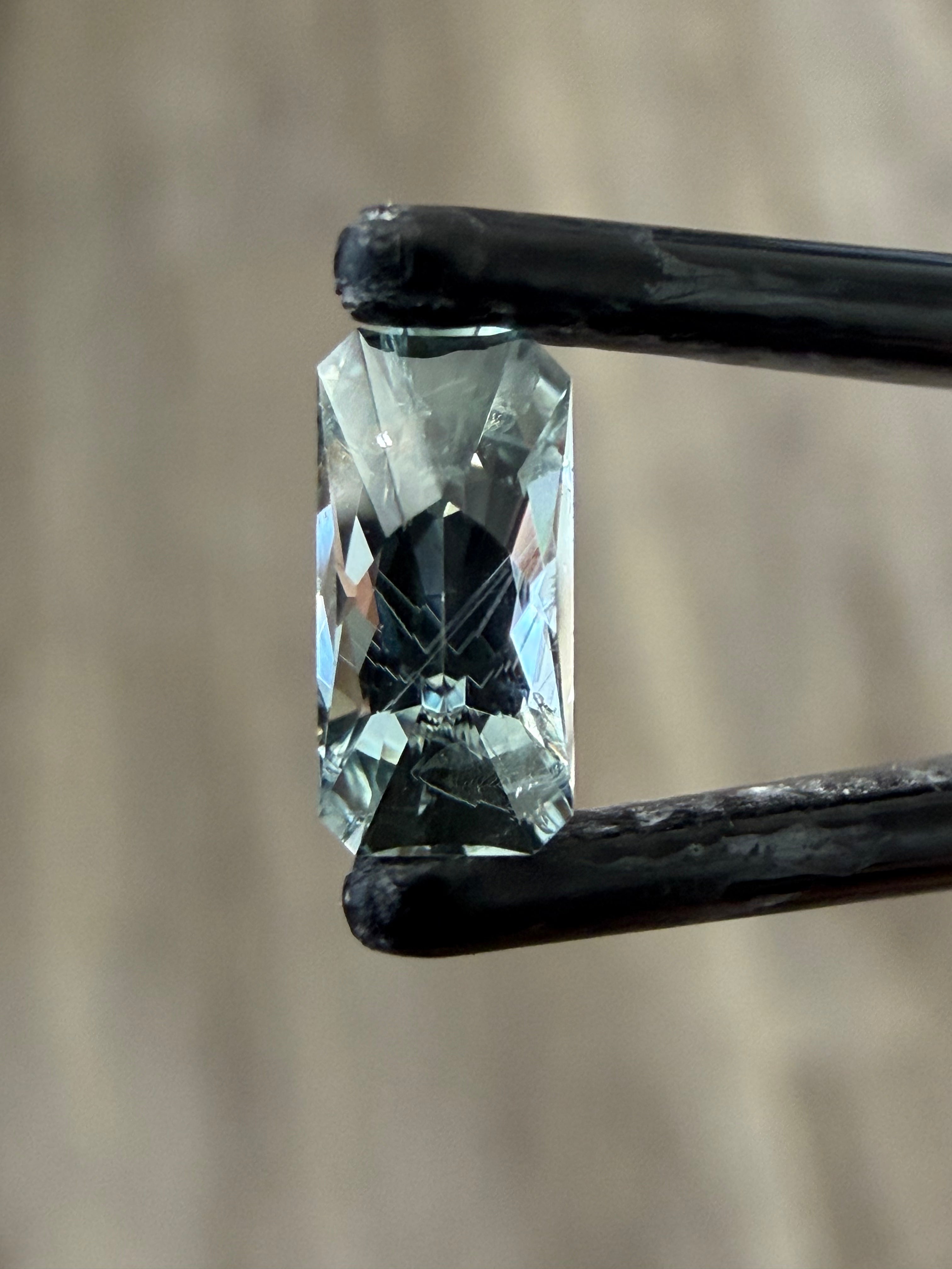 0.895ct Light Blue Montana Sapphire