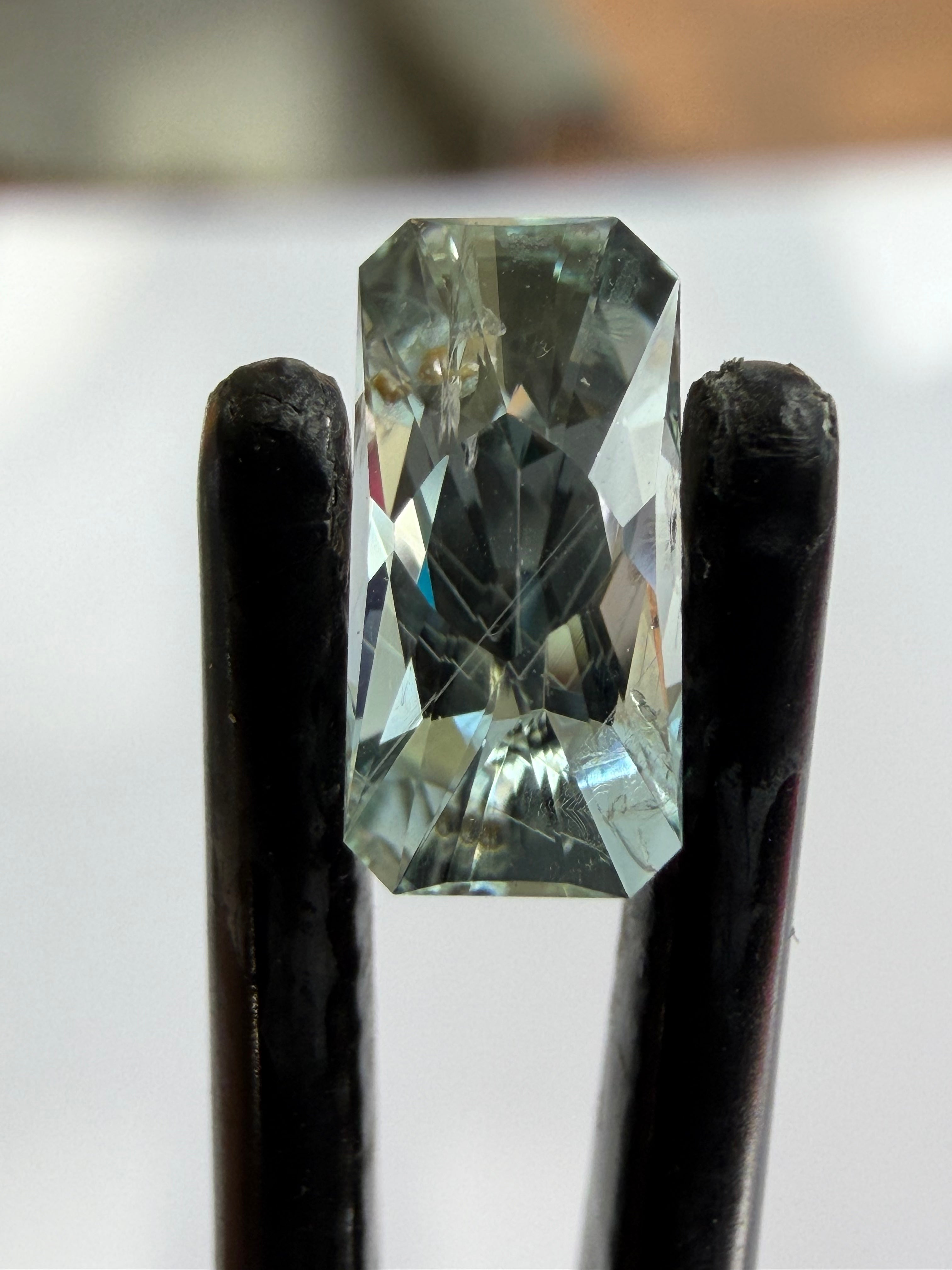0.895ct Light Blue Montana Sapphire