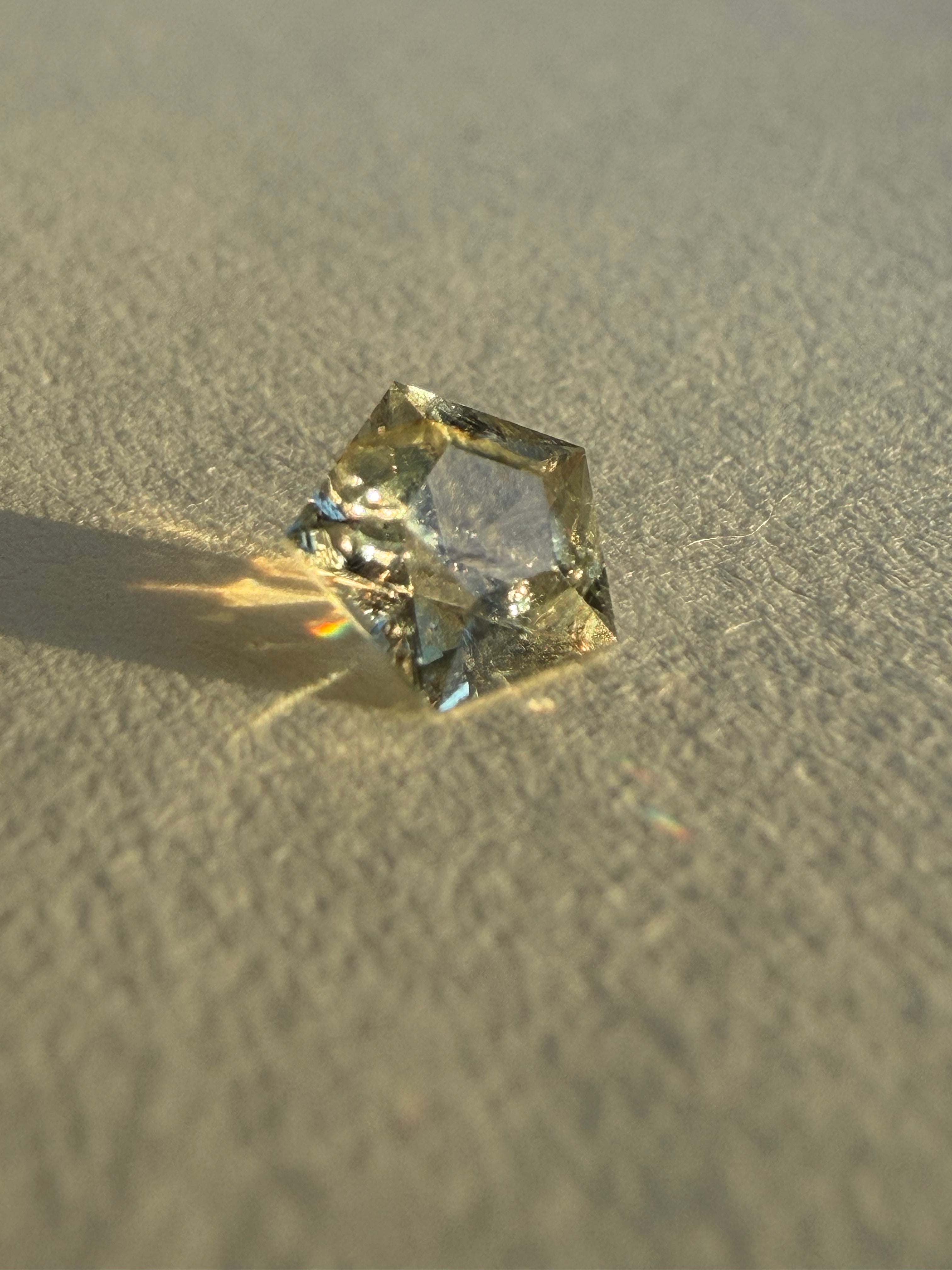 1.000ct Mint Green/Yellow Montana Sapphire